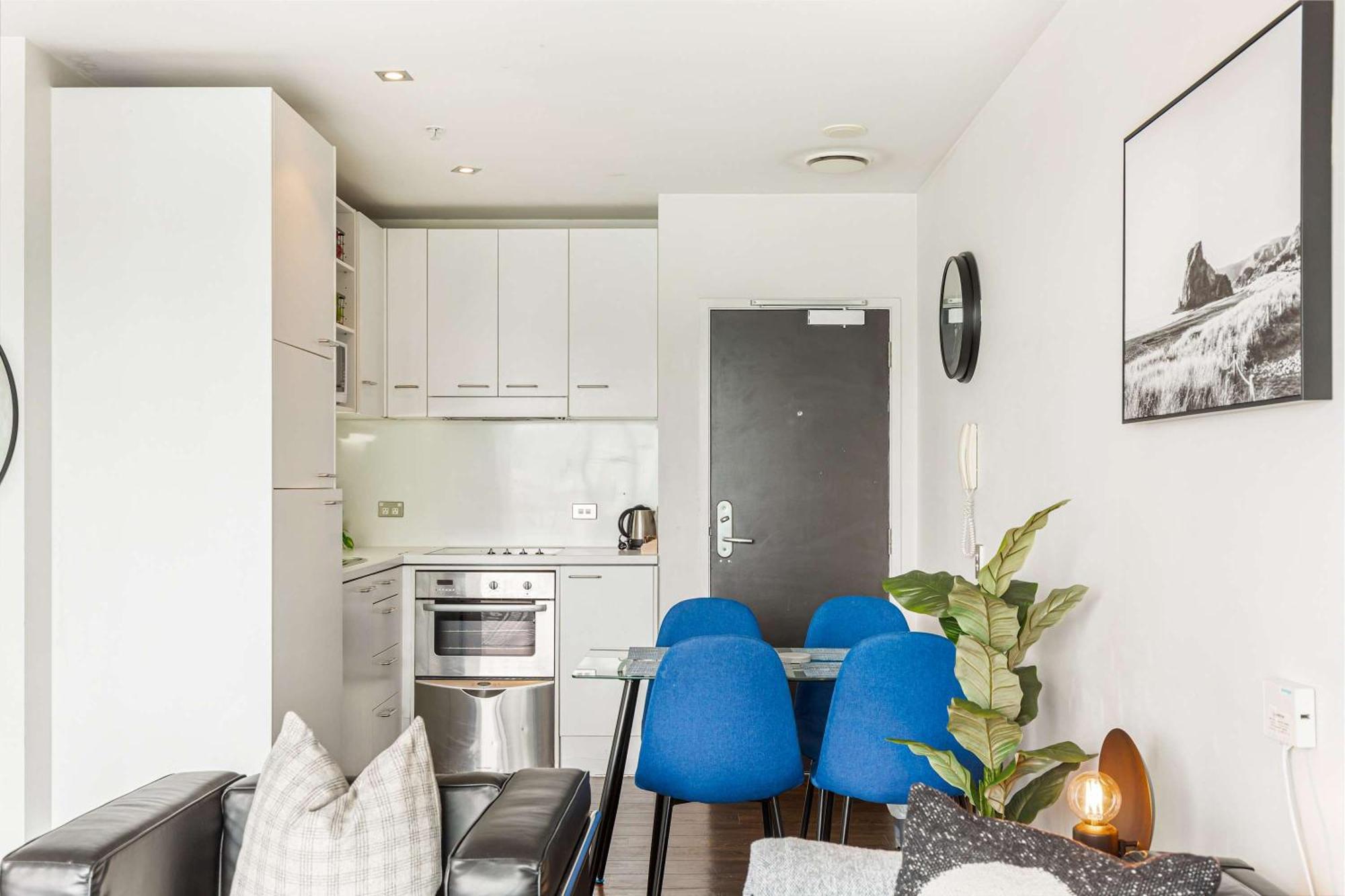 Luxury 2Br Apt In Cbd Pool, Gym, Prime Spot Auckland Exteriör bild
